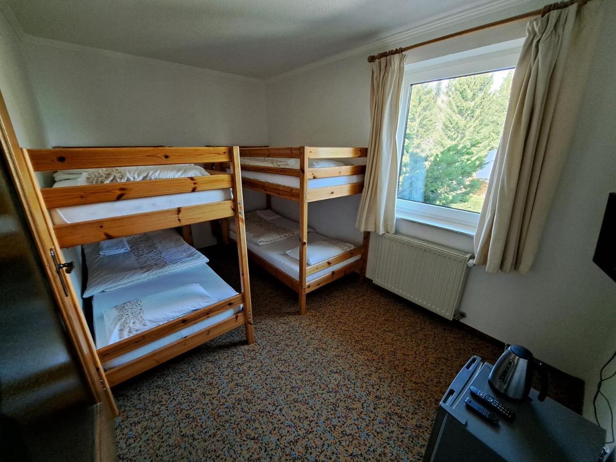 אפריץ Blue Mountain Hotel מראה חיצוני תמונה